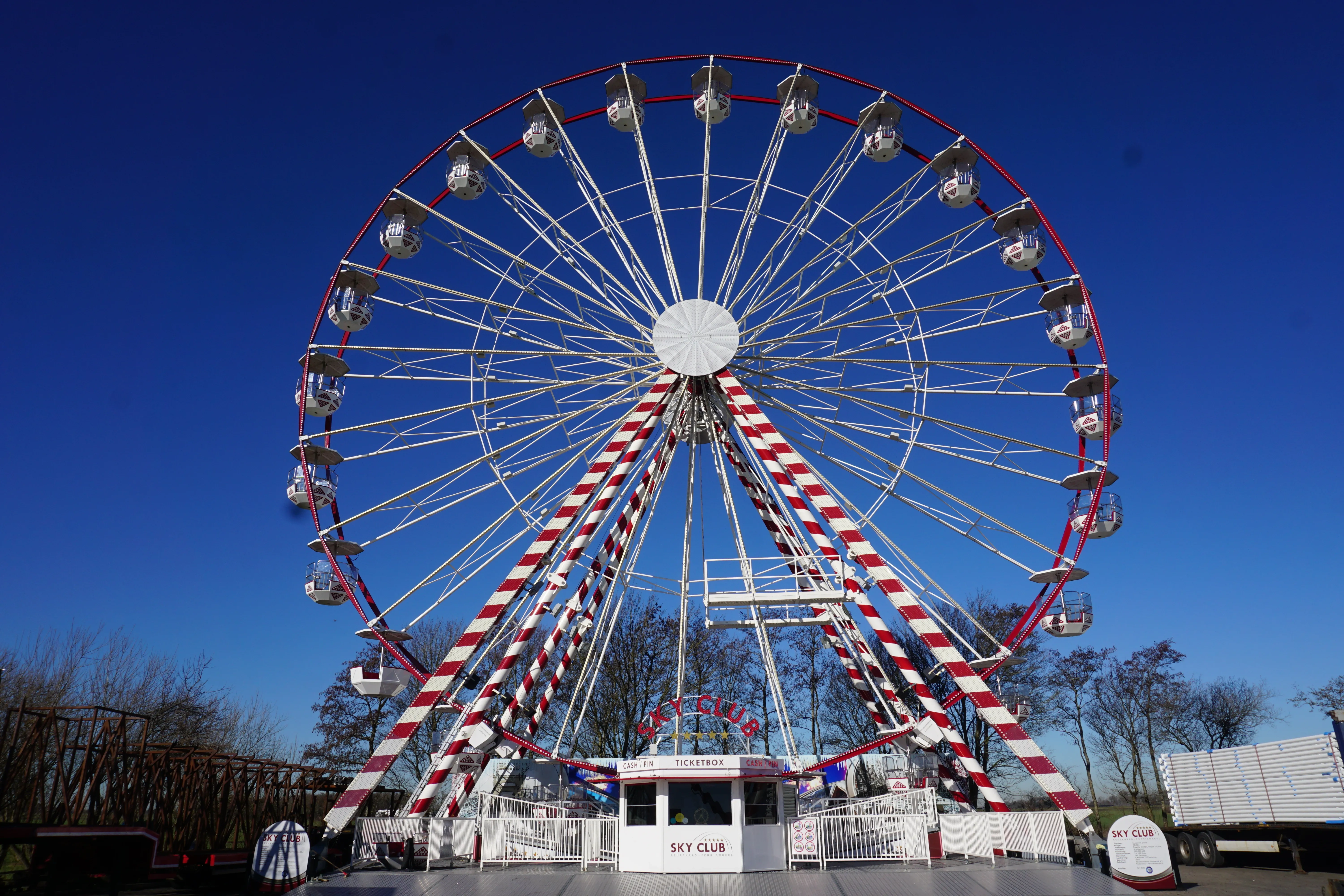Big Wheel 33 metres