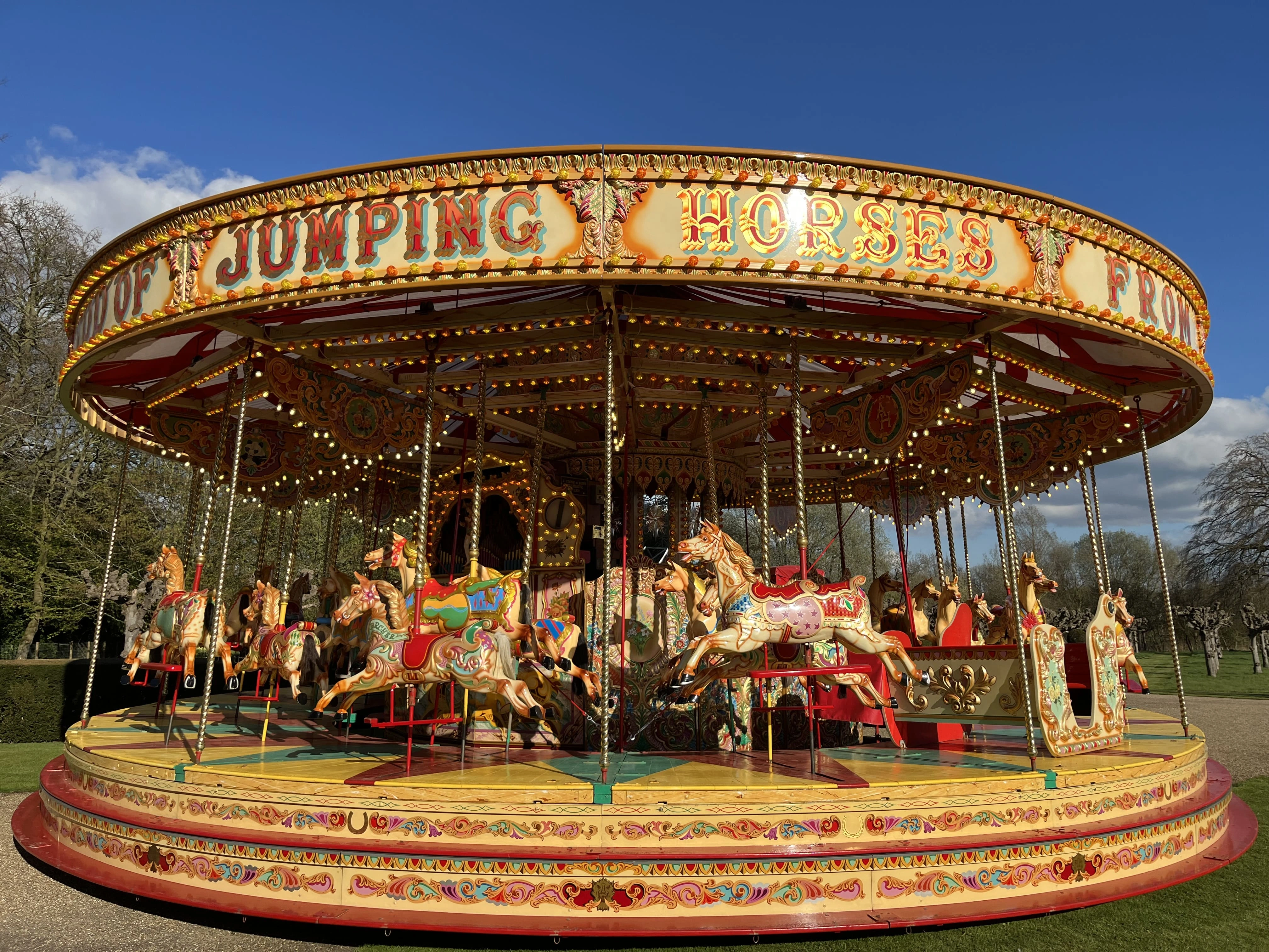 Children's gallopers/carousel
